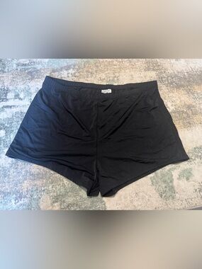 Avenue Women’s Black Swim Shorts Size 28 Plus Tummy Control Swim Bottoms